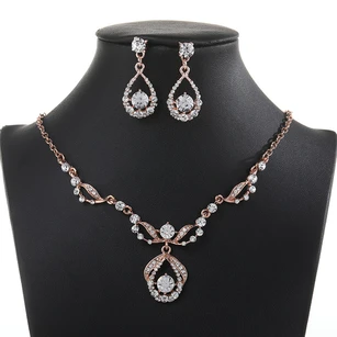 Rose Gold Rhinestone Design Necklace and Earrings Jewelry Set