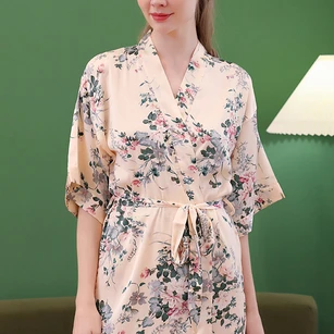 Floral Bride Bridesmaid V-neck Half Sleeved Robe