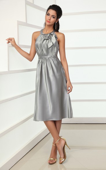 Knee-Length Stretched Satin Dress With Bow and Pleating