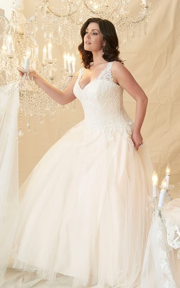 Ball Gown V-Neck Beaded Sleeveless Tulle&Lace Plus Size Wedding Dress