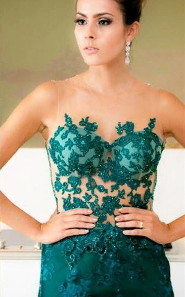 Delicate Lace Appliques Beadings Evening Dress Sweep Train Sleeveless