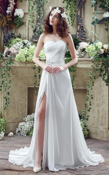 Sexy Front Split White Wedding Dress Beadings Sweetheart Sleeveless