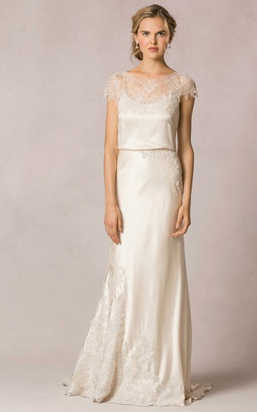 Sheath Scoop-Neck Short-Sleeve Long Appliqued Lace&Satin Wedding Dress