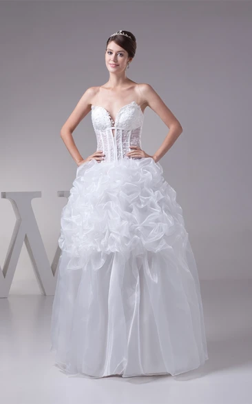 Plunged Ruffled Appliques and Ball-Gown