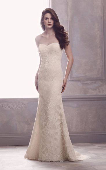 Sweetheart Lace Sexy Sheath With Low-V Back