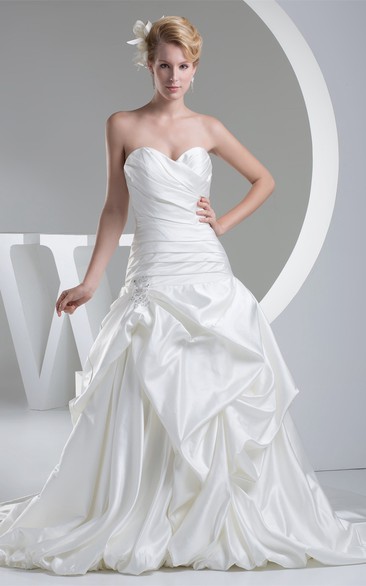 Sweetheart Pick-Up Ruched Court Train and Gown With Ruffles