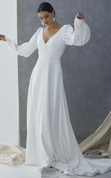 A Line Sexy V-neck Wedding Dress with Pockets and Train