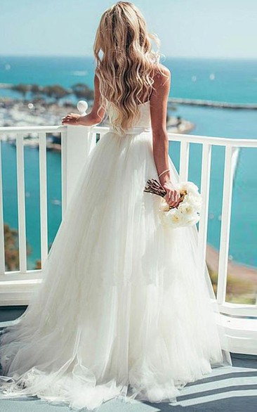 Ivory Tulle Destination Sweetheart Spaghetti Strap Wedding Dress