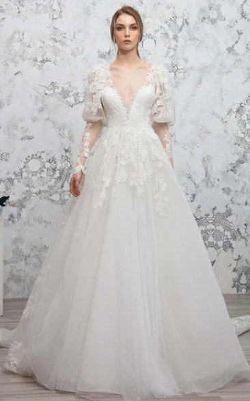 Romantic Tulle Plunging Neckline Long Sleeve Appliques Wedding Dress With Button