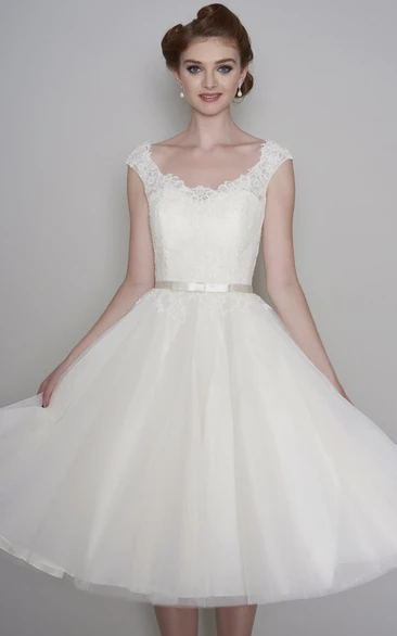 Lace Vintage Cap Sleeve Tea length V-neck Tulle Wedding Dress With Buttons