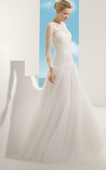 Long-Sleeved Delicate Ruffled Dress With Lacy Bodice