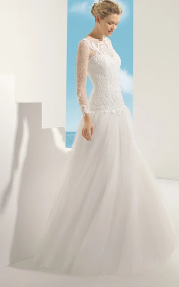 Long-Sleeved Delicate Ruffled Dress With Lacy Bodice