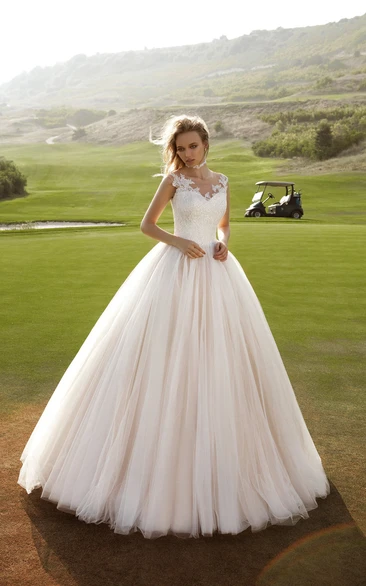 Ball Gown Floor-length V-neck Illusion Back Appliques Tulle Dress