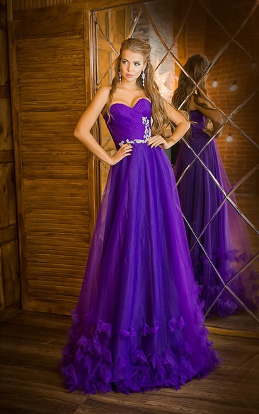 A-Line Floor-Length Sweetheart Sleeveless Tulle Ruffles Appliques Zipper Dress