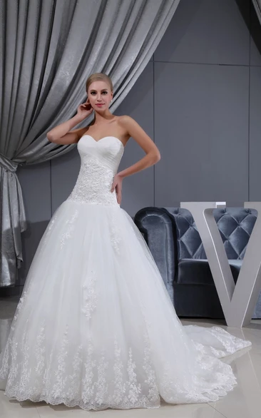 Sweetheart Appliqued A-Line Dress With Tulle Overlay and Corset Back