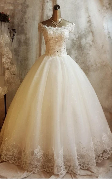 Gorgeous Short Sleeve Lace Wedding Dresses Ball Gown With Appliques