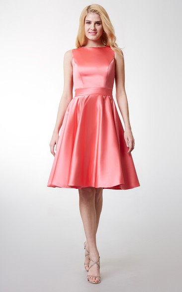 Elegant Bateau Neck Pleated Short Satin Dress With Lace Keyhole Back