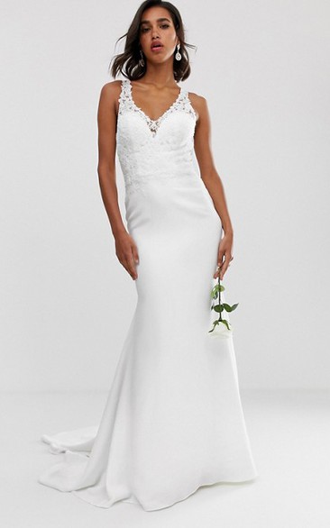 Ethereal Sheath Straps Sleeveless Long Wedding Dress