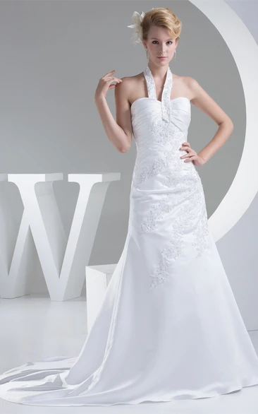 Sleeveless A-Line Criss-Cross Appliques and Gown With Halter