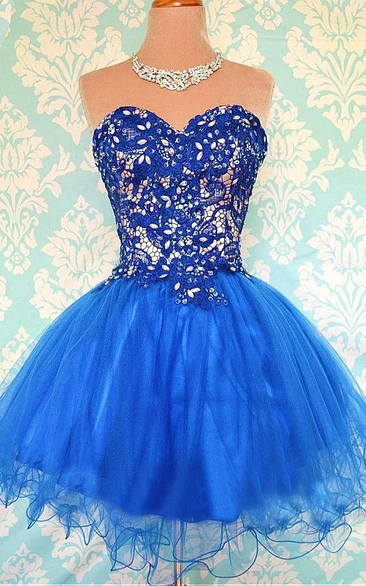 Modern Sweetheart Sleeveless Short Homecoming Dress With Appliques