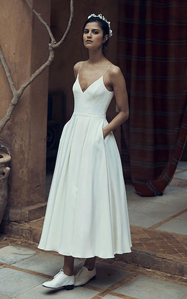 Sexy Chiffon Spaghetti Zippered Deep-V Back Wedding Dress with Pocket