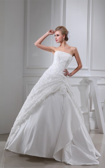 Sleeveless Appliqued Side Draping and Ball-Gown With Ruching