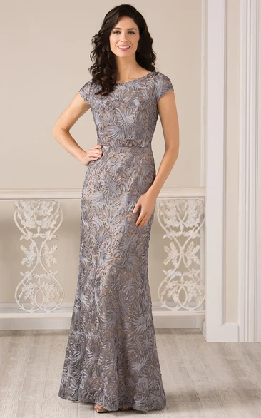 Cap-Sleeved Bateau-Neck Long Appliqued Gown