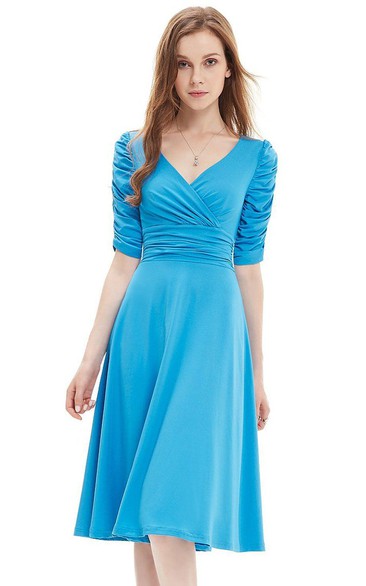 Half-sleeved V-neck Knee-length Ruched Dress