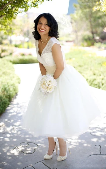 V neck Cap Sleeve Tea Length Tulle Wedding Dresses with Lace Top