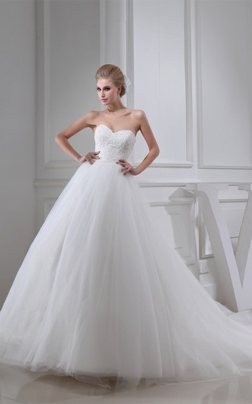 Sweetheart A-Line Tulle Overlay and Ball-Gown With Appliques