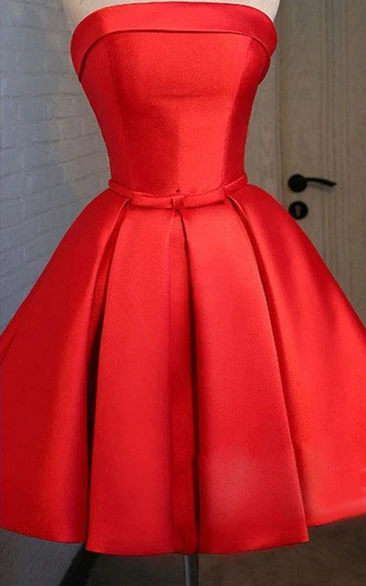 Strapless Red Short Prom With Pleats