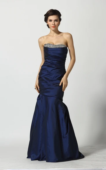 A-Line Floor-length Sweetheart Taffeta Sleeveless Prom Dress with Beading and Ruching