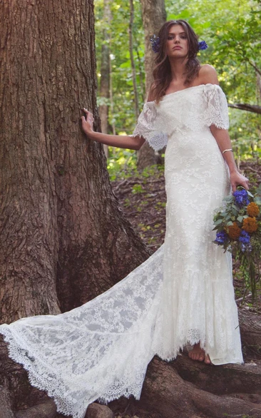 Boho Off-Shoulder Sheath Scalloped Lace Wedding Dress With Long Train