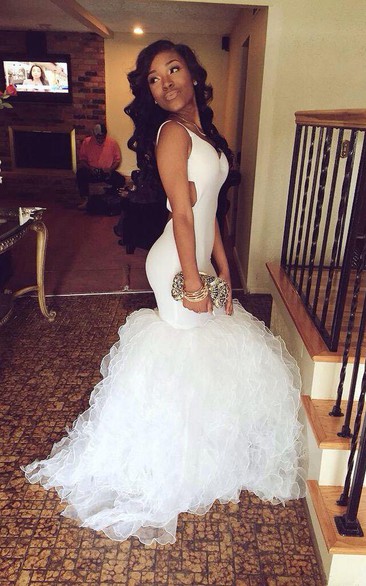 Stunning White V-Neck Prom Dresses Mermaid Ruffles