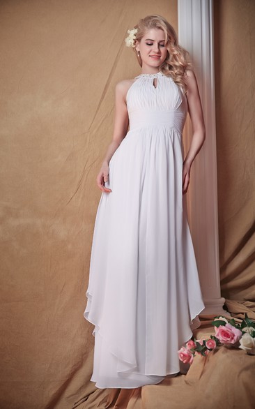 Majestic Sleeveless Wedding Dress With Keyhole Round Neckline Style