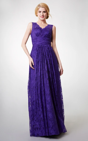 Long Sleeveless V-neck Sheath Lace Bridesmaid Dress