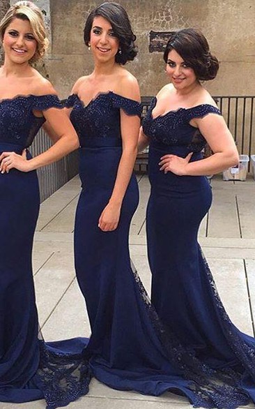 Sexy Off-the-shoulder Mermaid Lace Bridesmaid Dress Sweep Train