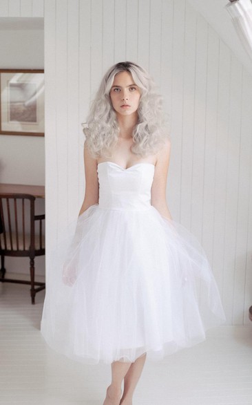 Tea Length Tulle Sweetheart Sleeveless Dress With Pleats