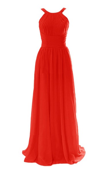 Scoop Sweep Train With Pleat and Zipper Back