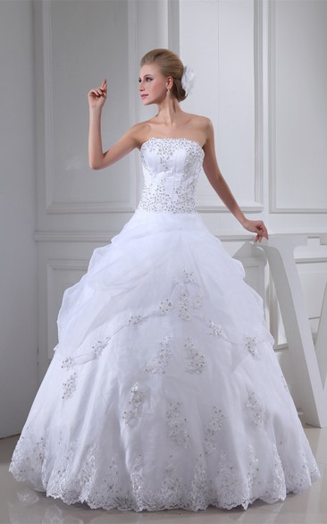 Sleeveless Pick-Up A-Line Beading and Ball-Gown With Appliques