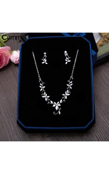 Korean Simple Natural Zircon Shell Pearl Earrings Earrings Suit Wedding Dress Accessories