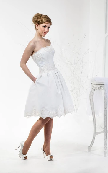 Knee Length Sweetheart A-Line Lace Dress With Pleats