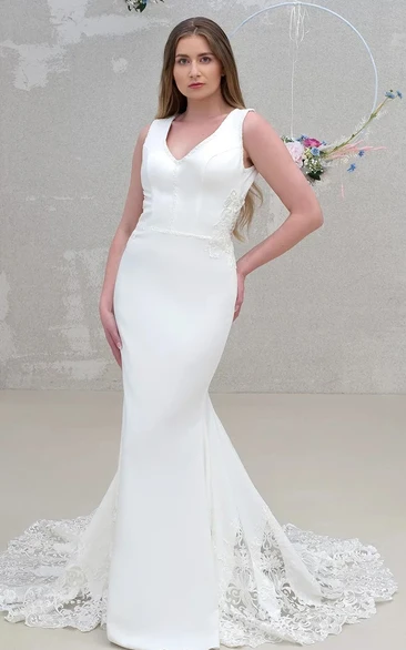 Modern Mermaid V-neck Floor-length Sleeveless Satin Wedding Dress with Appliques