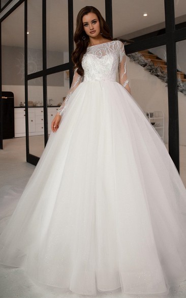 Long Sleeve A Line Modest Bateau Tulle Wedding Dress with Beading