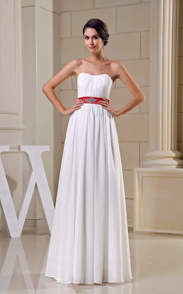 Sleeveless Maxi Pleated Dress With Broach